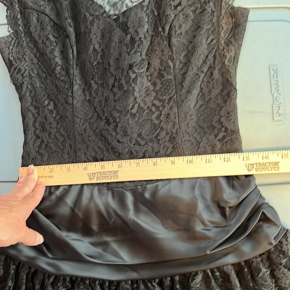Vintage Late 70’s 80's Gunne Sax Black Lace & Satin Dress 5 - Picture 11 of 11